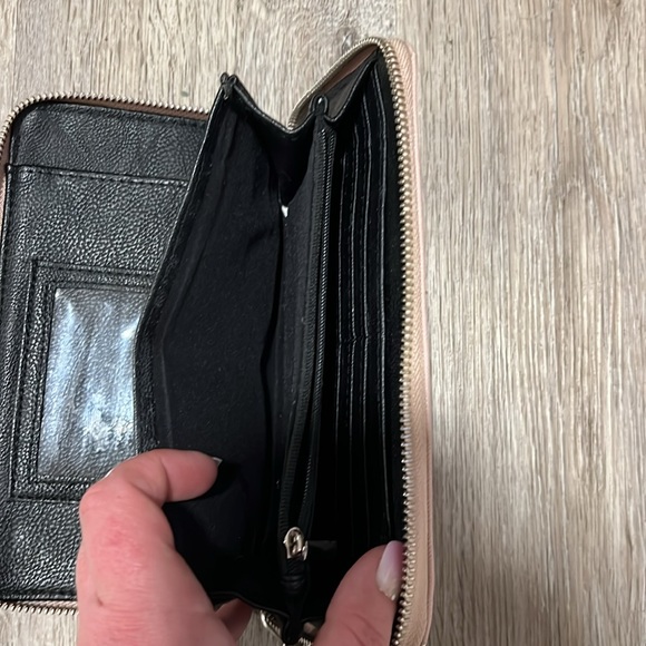 Betsey Johnson Pink Bow Wallet - Picture 10 of 12